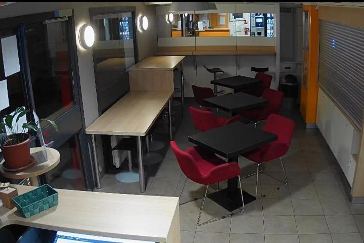 Coudes Enzo Hotel 1Er Prix מראה חיצוני תמונה